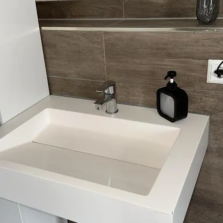شقة Perfekte 25 M2- فالدستتِن